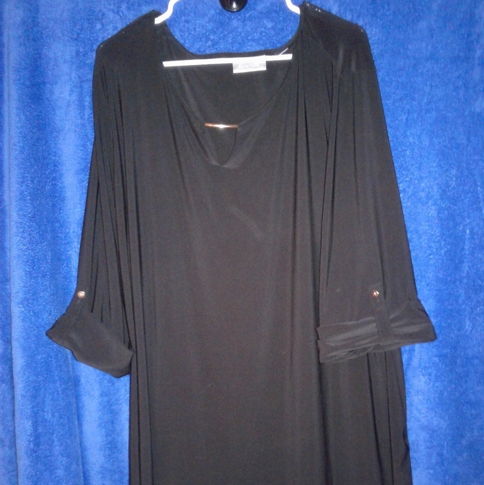 Avenue dress top